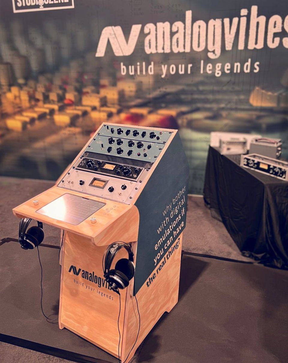 Audiogerät von analogvibes am Messestand